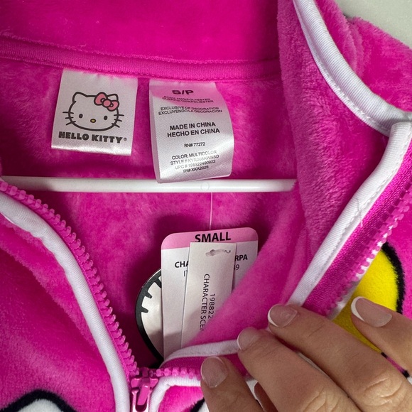 Hello Kitty Pink Fleece Hoodie - Picture 2 of 3